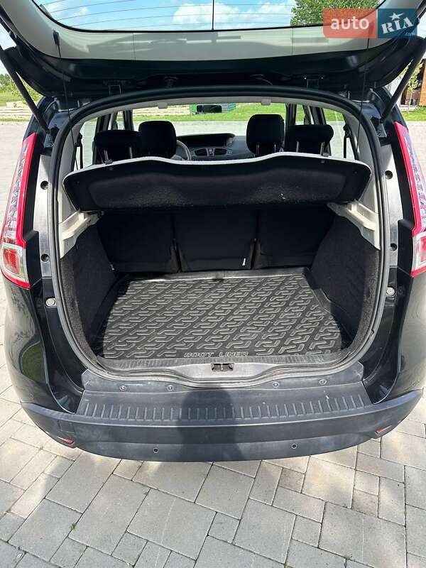 Минивэн Renault Scenic 2011 в Здолбунове