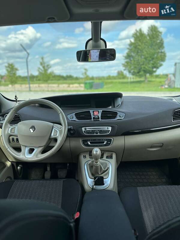 Минивэн Renault Scenic 2011 в Здолбунове