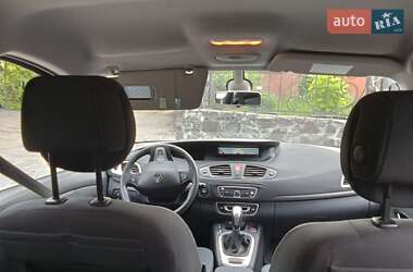 Минивэн Renault Scenic 2010 в 
