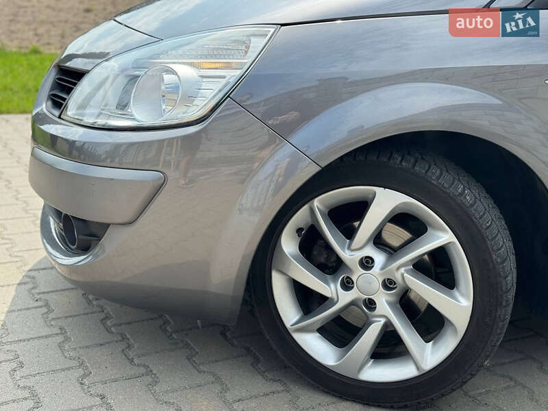 Минивэн Renault Scenic 2008 в Ровно