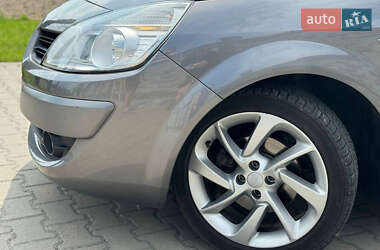Минивэн Renault Scenic 2008 в 
