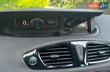 Мінівен Renault Scenic 2015 в 