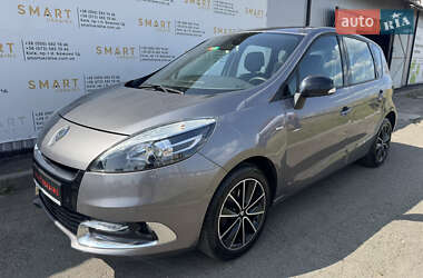 Минивэн Renault Scenic 2012 в 