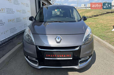 Минивэн Renault Scenic 2012 в 