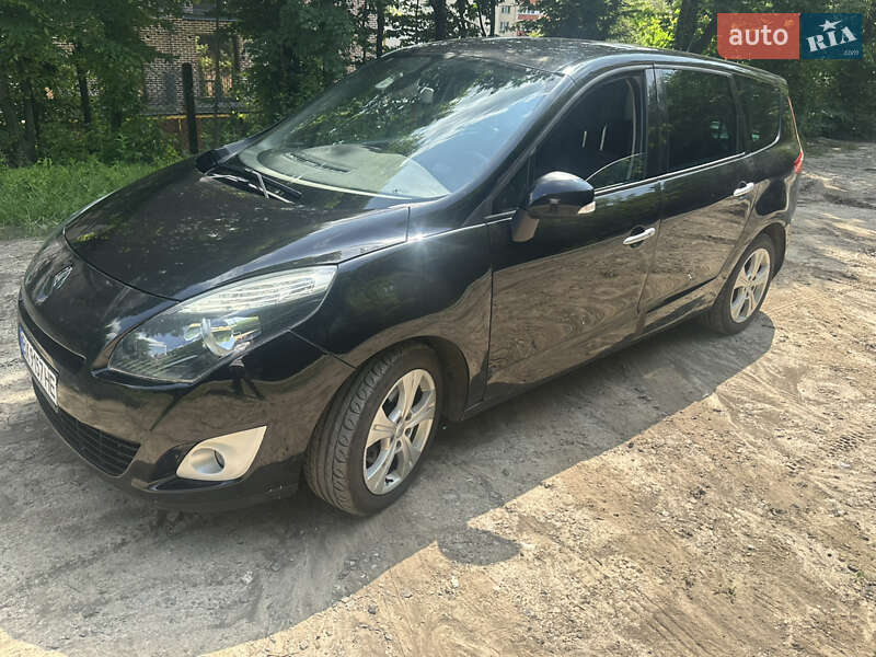 Мінівен Renault Scenic 2011 в Хмельницькому