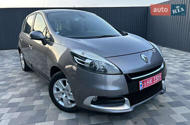 Минивэн Renault Scenic 2013 в 