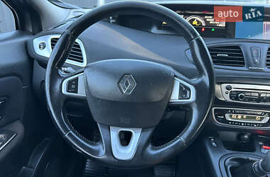 Минивэн Renault Scenic 2013 в 