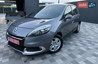 Минивэн Renault Scenic 2013 в 