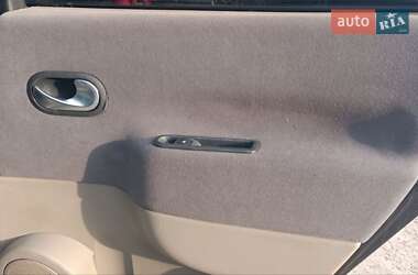 Минивэн Renault Scenic 2004 в 