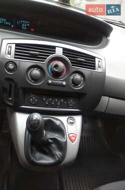 Минивэн Renault Scenic 2006 в 