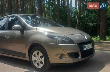 Мінівен Renault Scenic 2009 в Новояворівську