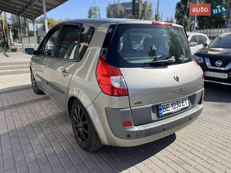 Минивэн Renault Scenic 2006 в Николаеве
