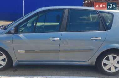 Минивэн Renault Scenic 2004 в 