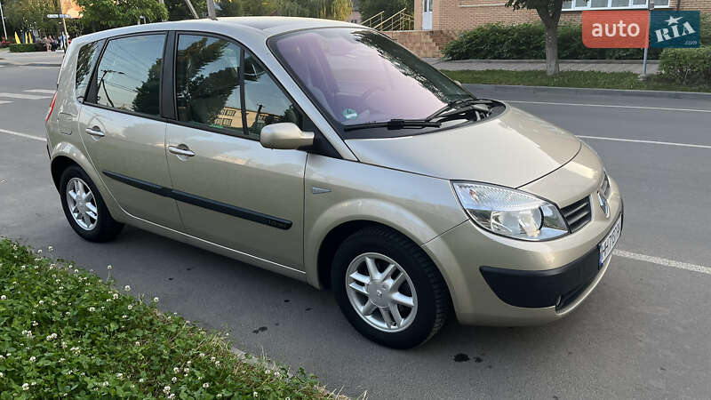 Минивэн Renault Scenic 2006 в Ананьеве