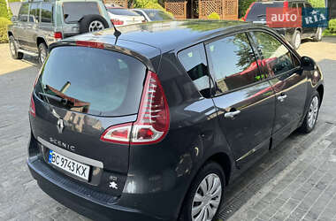Мінівен Renault Scenic 2011 в 