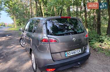 Минивэн Renault Scenic 2013 в 