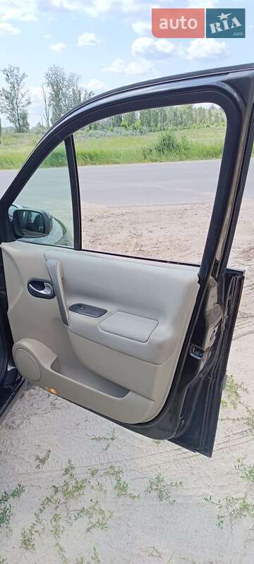 Минивэн Renault Scenic 2007 в Киеве