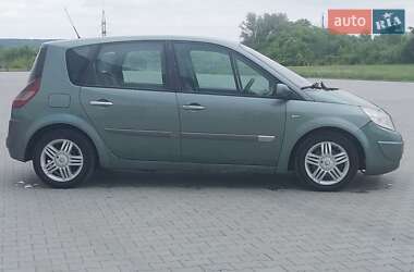 Минивэн Renault Scenic 2004 в 