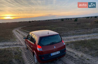 Минивэн Renault Scenic 2005 в 