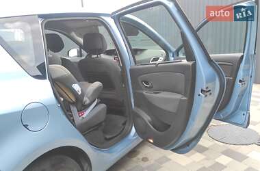 Минивэн Renault Scenic 2009 в 