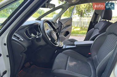 Минивэн Renault Scenic 2017 в 
