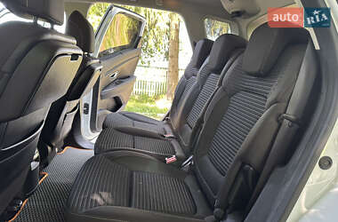 Минивэн Renault Scenic 2017 в 