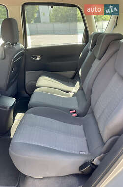 Минивэн Renault Scenic 2006 в 