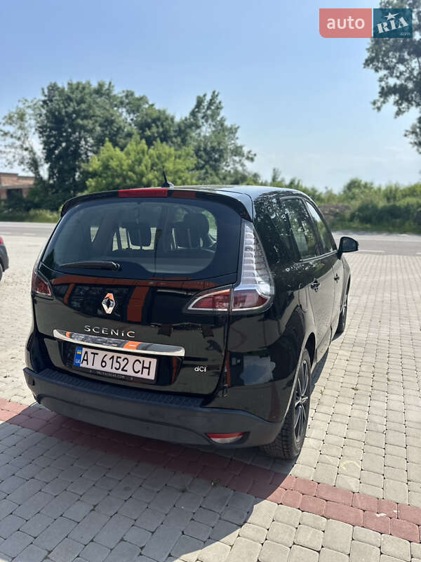 Минивэн Renault Scenic 2013 в Снятине