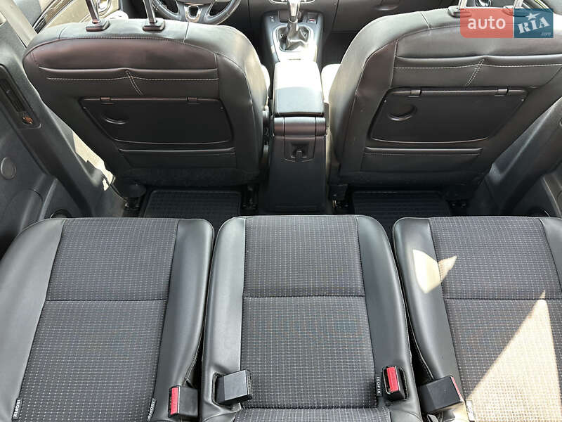 Минивэн Renault Scenic 2013 в Снятине