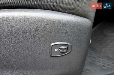 Минивэн Renault Scenic 2013 в 