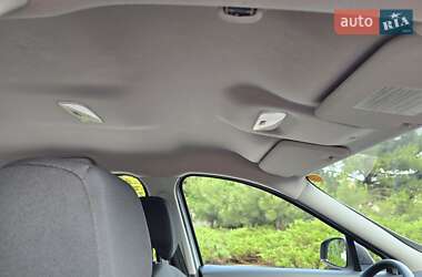 Минивэн Renault Scenic 2013 в 