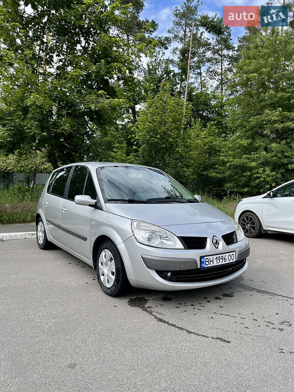 Минивэн Renault Scenic 2007 в Буче