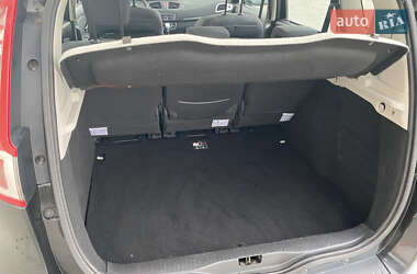 Минивэн Renault Scenic 2010 в 