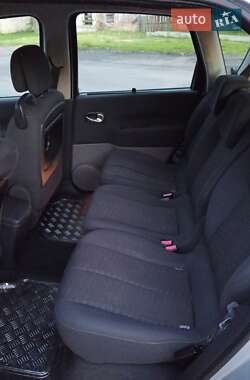 Минивэн Renault Scenic 2007 в 
