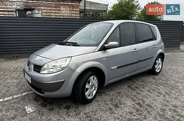 Минивэн Renault Scenic 2005 в 