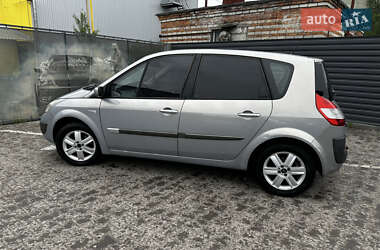 Минивэн Renault Scenic 2005 в 