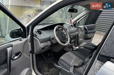 Минивэн Renault Scenic 2005 в 