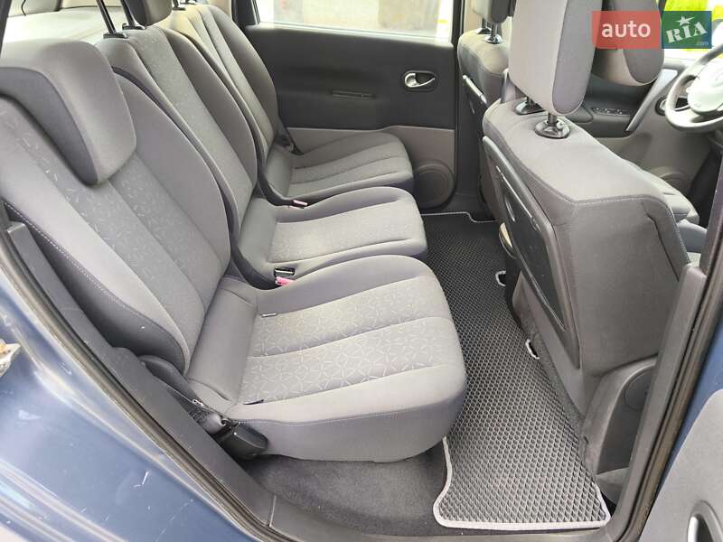 Минивэн Renault Scenic 2007 в Ровно
