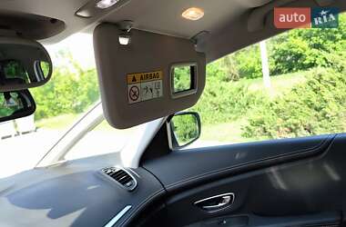 Минивэн Renault Scenic 2018 в 