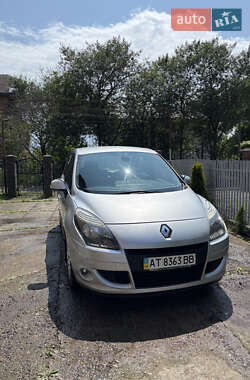 Мінівен Renault Scenic 2011 в Івано-Франківську