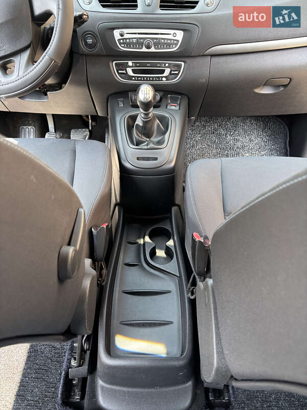 Мінівен Renault Scenic 2011 в Івано-Франківську фото 14 Мінівен Renault Scenic 2011 в Івано-Франківську