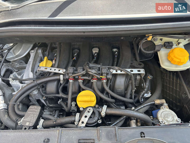 Мінівен Renault Scenic 2011 в Івано-Франківську фото 17 Мінівен Renault Scenic 2011 в Івано-Франківську