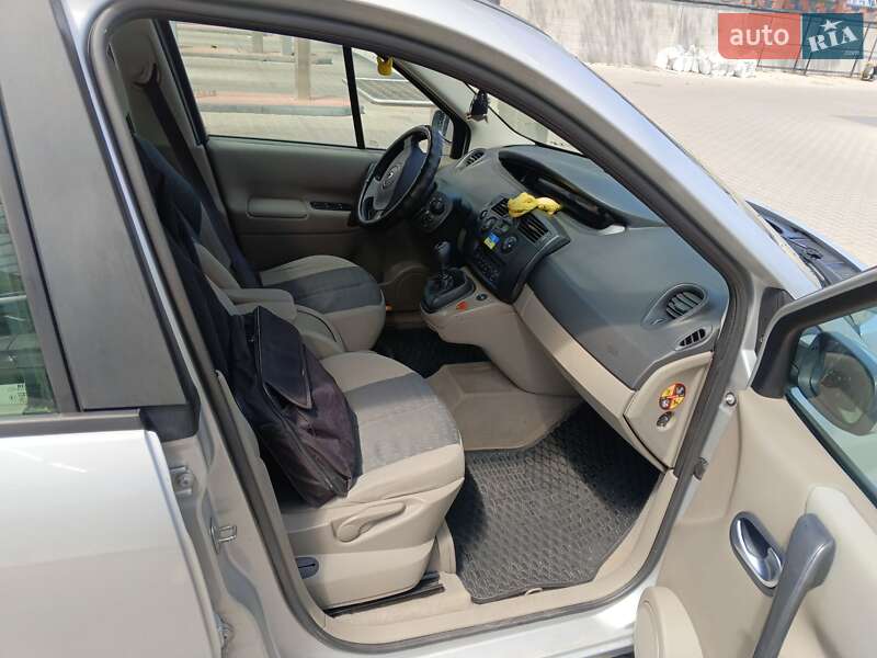Минивэн Renault Scenic 2007 в Ровно