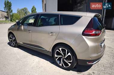 Минивэн Renault Scenic 2019 в 