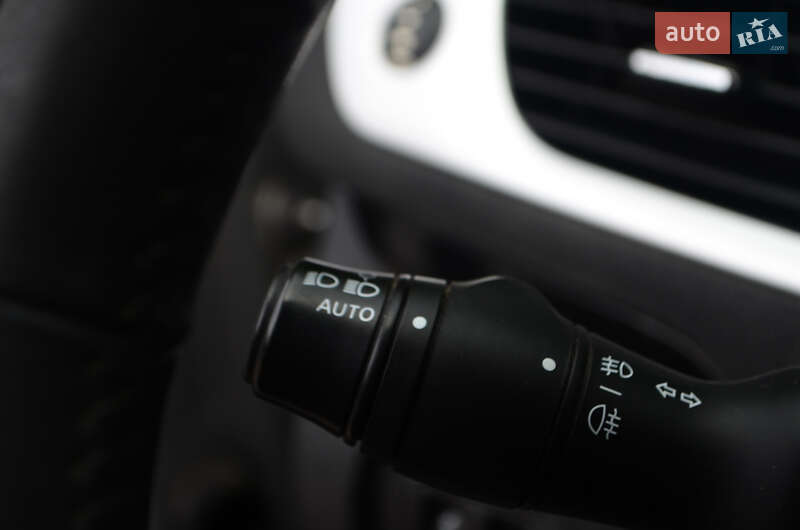 Мінівен Renault Scenic 2012 в Києві