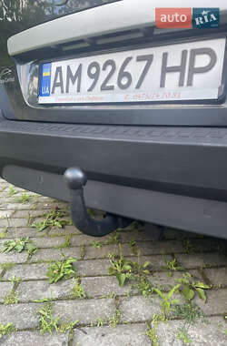Минивэн Renault Scenic 2010 в 