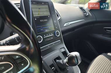 Минивэн Renault Scenic 2019 в 