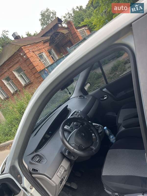 Минивэн Renault Scenic 2003 в Сумах