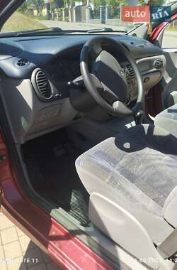 Минивэн Renault Scenic 2000 в 