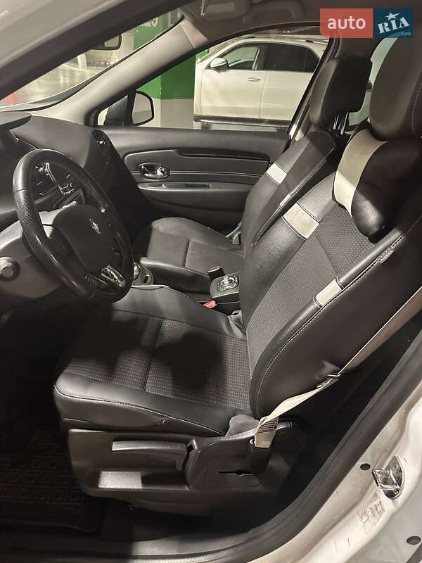 Мінівен Renault Scenic 2013 в Львові